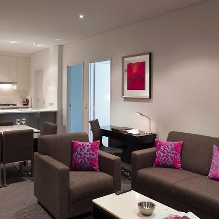 Meriton Serviced Apartments Aqua Street Gold Coast Esterno foto